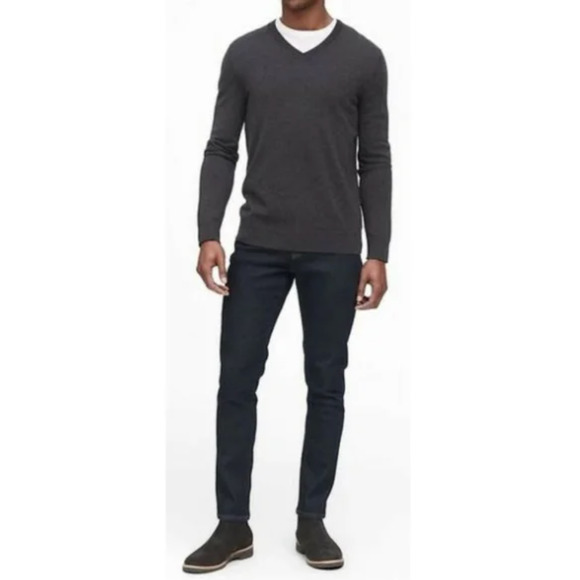 Banana Republic Other - Banana Republic V-Neck Merino Wool Pullover Sweater Large